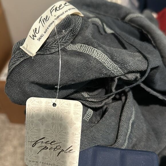 Free People NWT Wish I Knew Tee in black size small - Picture 5 of 5